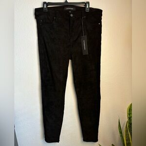 NWT- Liverpool Los Angeles Abby High Rise Ankle Skinny Black Jeans